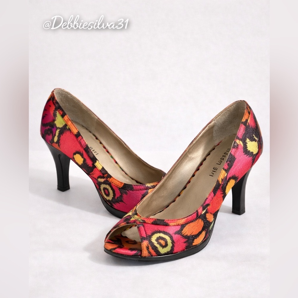 Madden Girl Multi Color Satin Shoe